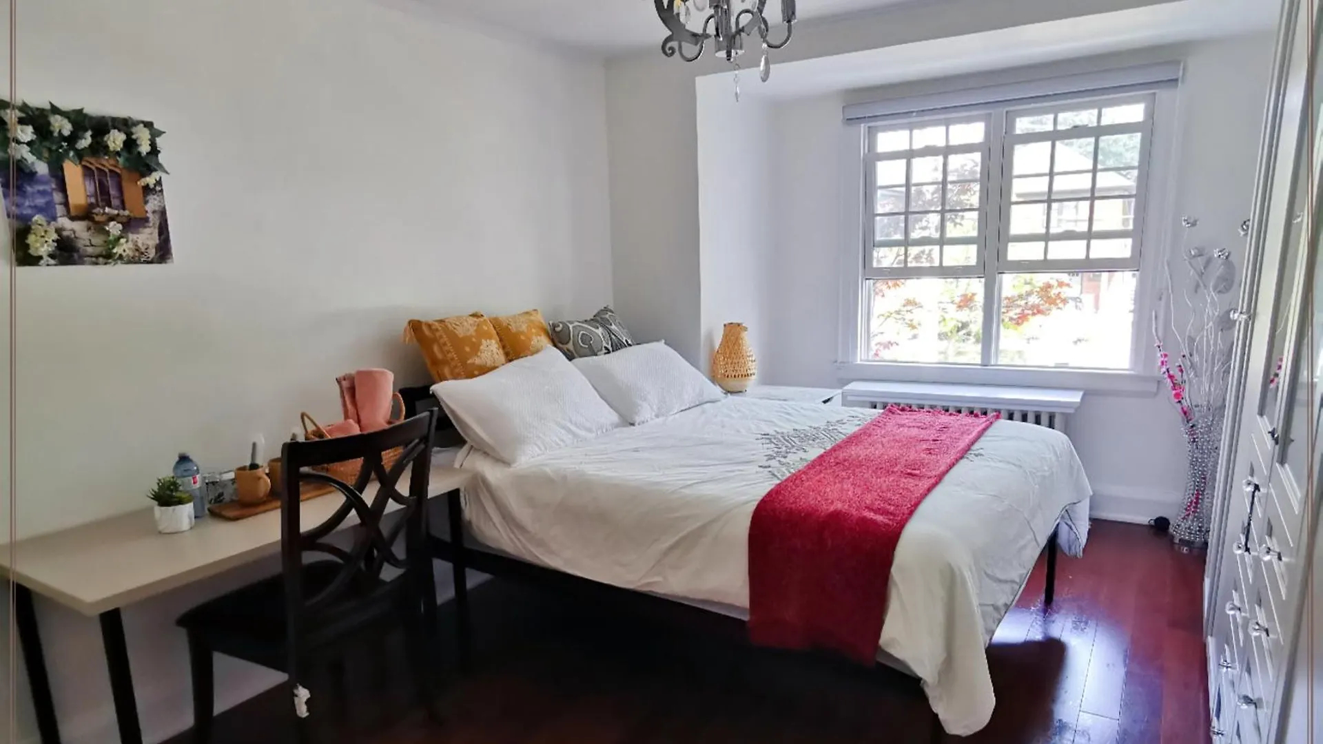 Homestay Spacious Room In Midtown Toronto