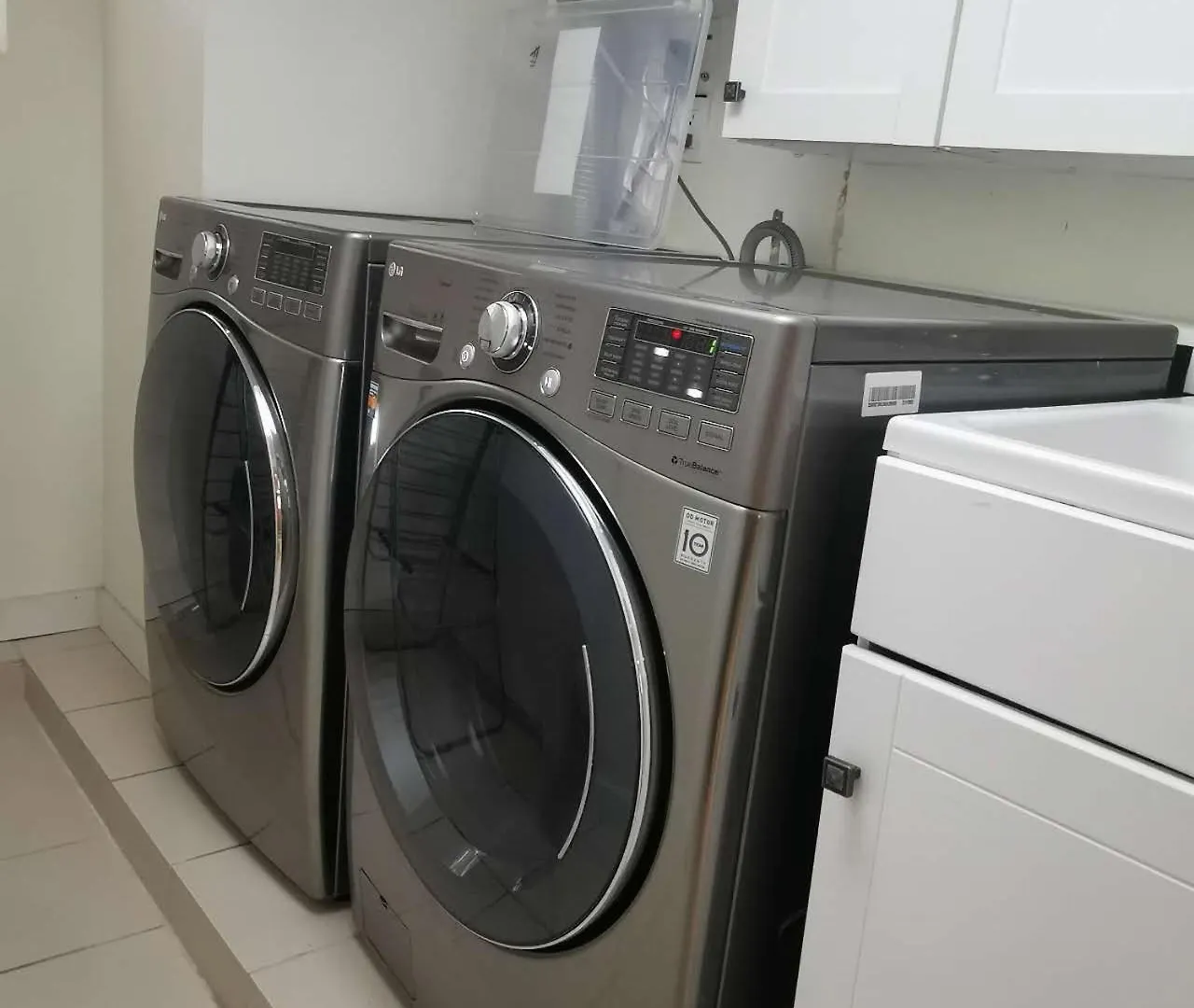 Spacious Room In Midtown Toronto 0*,